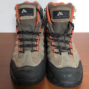 Men’s Hiking Boots Ozark Trail Putty Never Worn 11